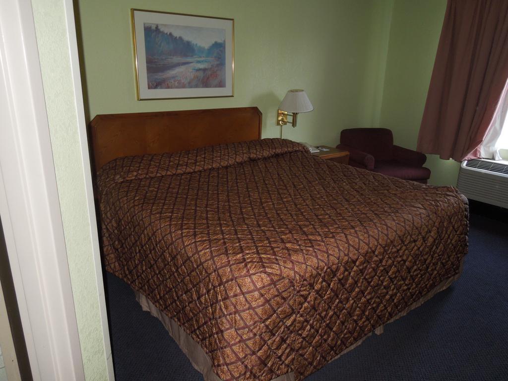 Travelodge - Cincinnati Шаронвилл Номер фото